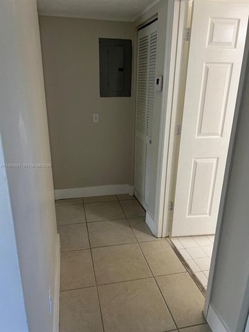 9645 NW 1st Ct 1-209, Pembroke Pines, FL 33024