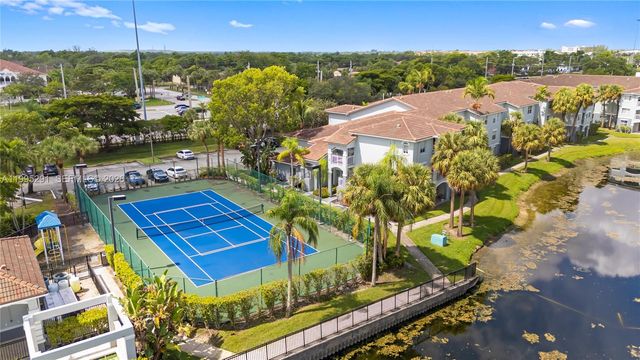 9645 NW 1st Ct 1-209, Pembroke Pines, FL 33024