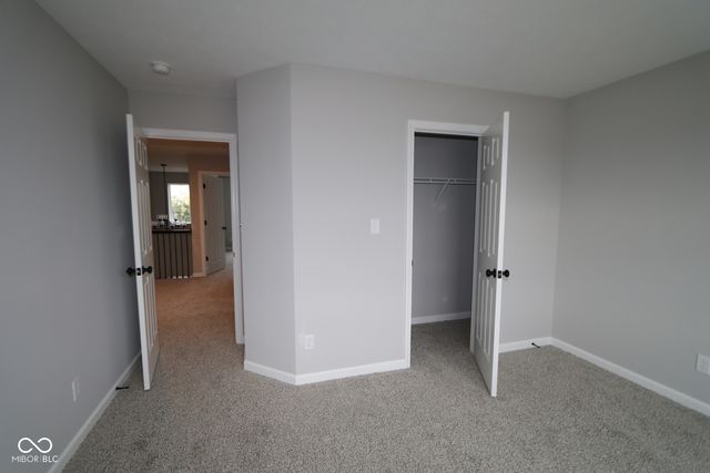 3737 Hayden Valley Drive, Bargersville, IN 46106