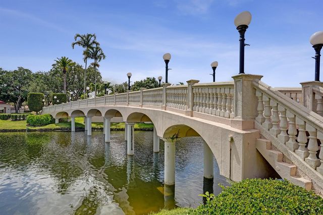706 Via Genova, Deerfield Beach, FL 33442