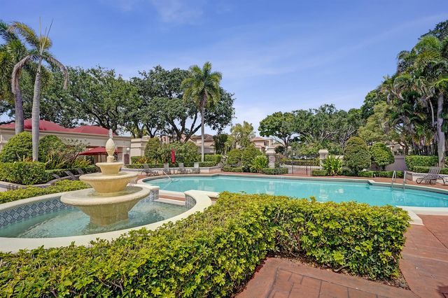 706 Via Genova, Deerfield Beach, FL 33442
