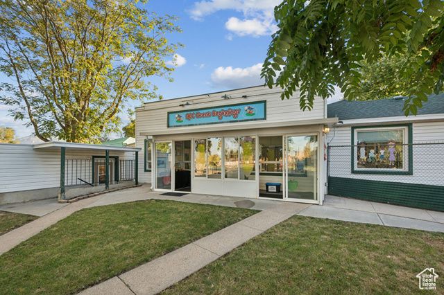 302 E CHIMES DR, Ogden, UT 84405