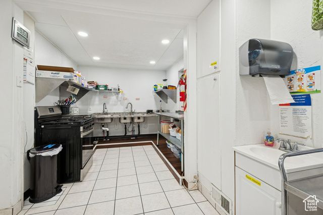 302 E CHIMES DR, Ogden, UT 84405