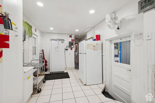 302 E CHIMES DR, Ogden, UT 84405