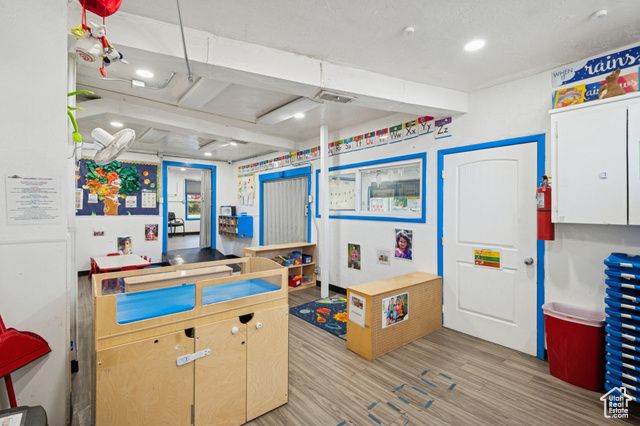 302 E CHIMES DR, Ogden, UT 84405