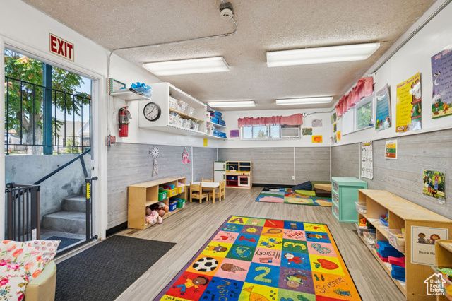 302 E CHIMES DR, Ogden, UT 84405