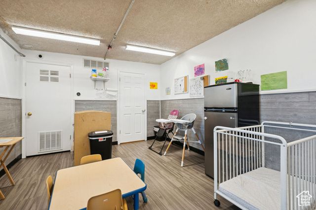 302 E CHIMES DR, Ogden, UT 84405