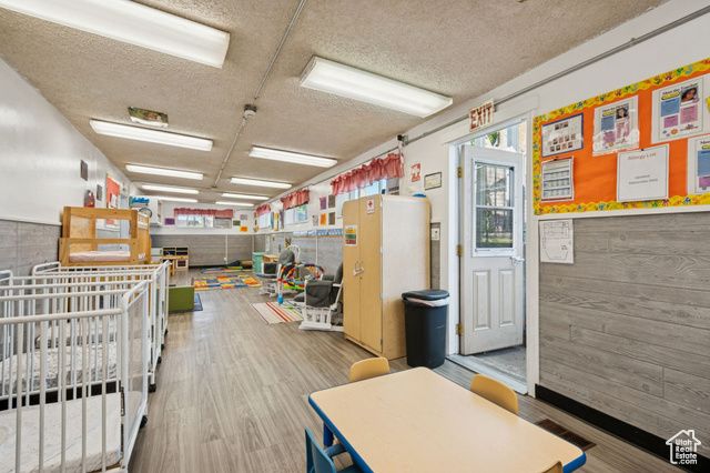 302 E CHIMES DR, Ogden, UT 84405