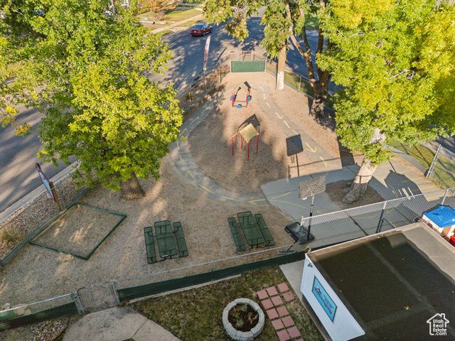 302 E CHIMES DR, Ogden, UT 84405