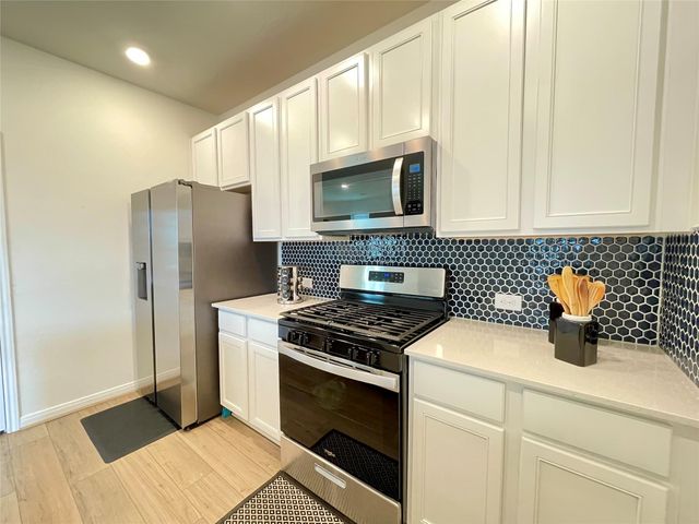 2907 Lazarina, Fresno, TX 77545