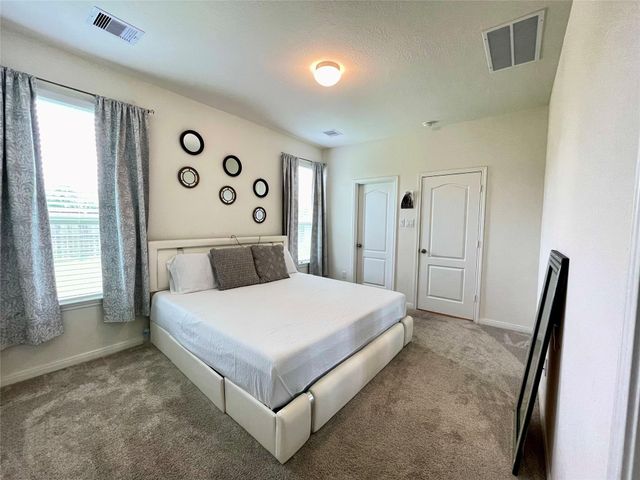 2907 Lazarina, Fresno, TX 77545