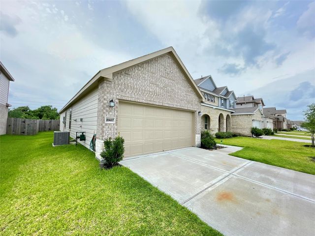 2907 Lazarina, Fresno, TX 77545