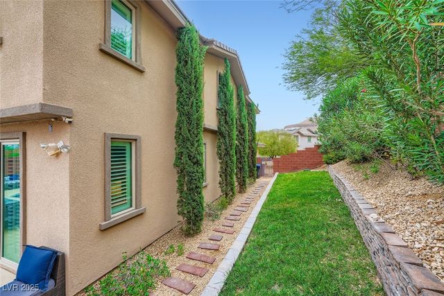 5568 Trilling Bird Drive, Las Vegas, NV 89135