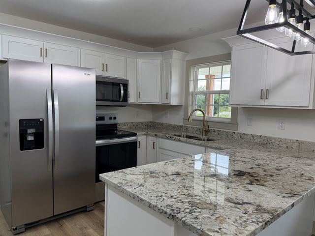 177 Kayla Ln, Mcminnville, TN 37110