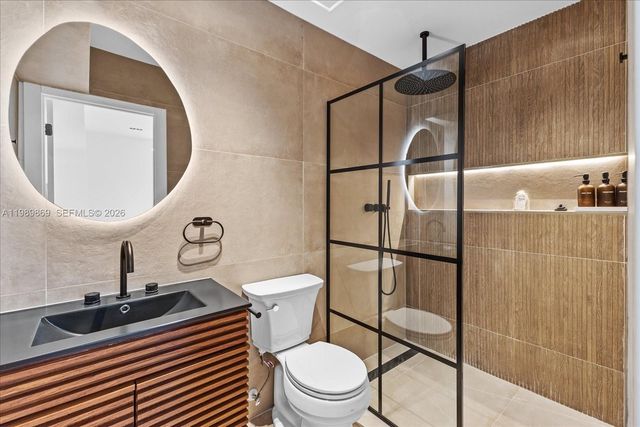 3786 NE 167th St 49, North Miami Beach, FL 33160