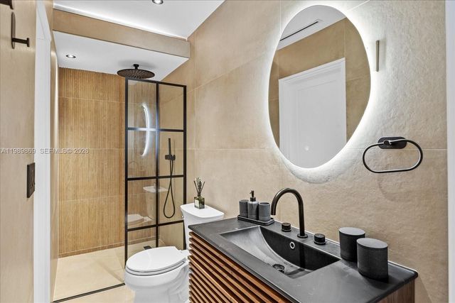 3786 NE 167th St 49, North Miami Beach, FL 33160