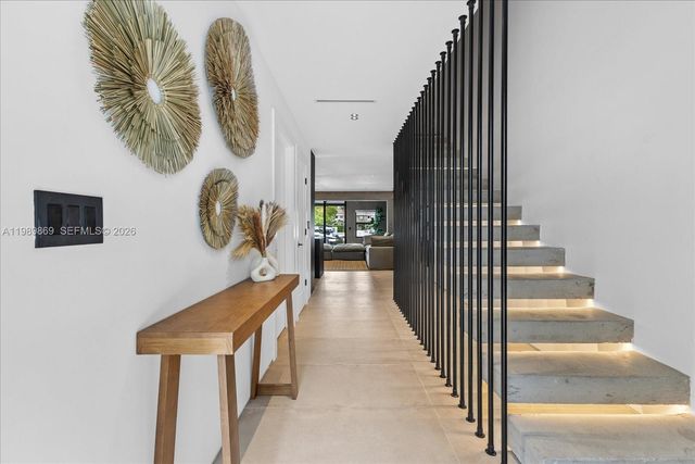 3786 NE 167th St 49, North Miami Beach, FL 33160