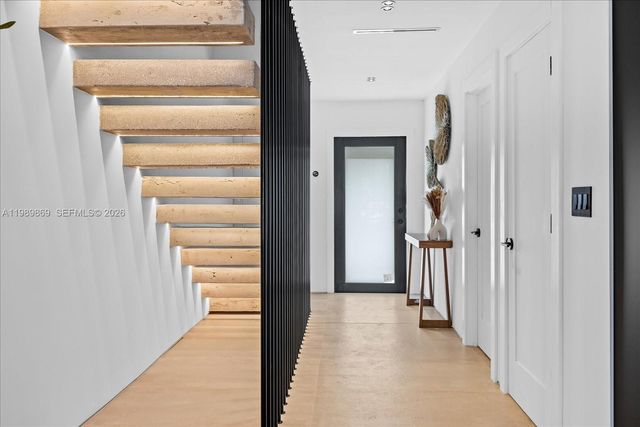 3786 NE 167th St 49, North Miami Beach, FL 33160