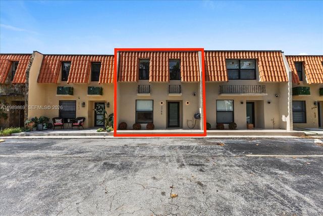 3786 NE 167th St 49, North Miami Beach, FL 33160