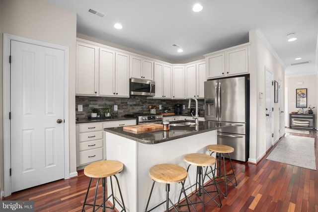 409 DUNMORE ST, Fredericksburg, VA 22401