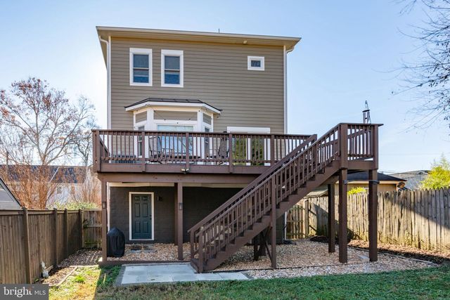 409 DUNMORE ST, Fredericksburg, VA 22401