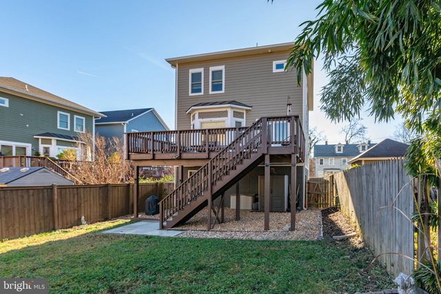 409 DUNMORE ST, Fredericksburg, VA 22401