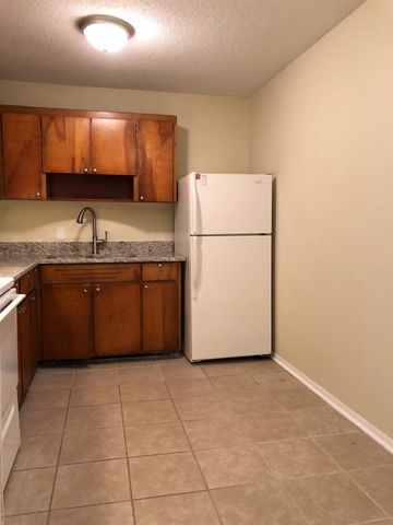 441 Harding Pl Apt A15, Nashville, TN 37211
