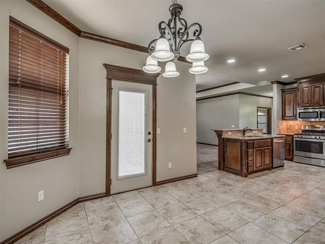 12084 Eastwood Drive, Choctaw, OK 73020