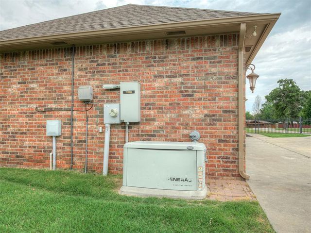 12084 Eastwood Drive, Choctaw, OK 73020