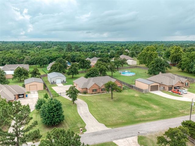 12084 Eastwood Drive, Choctaw, OK 73020