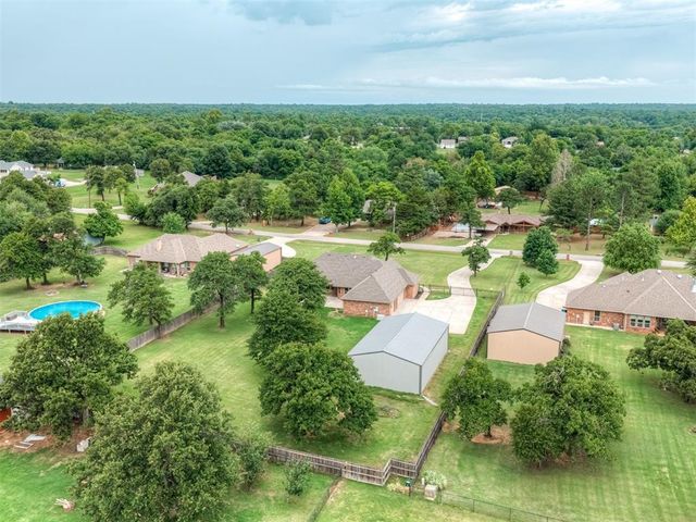 12084 Eastwood Drive, Choctaw, OK 73020