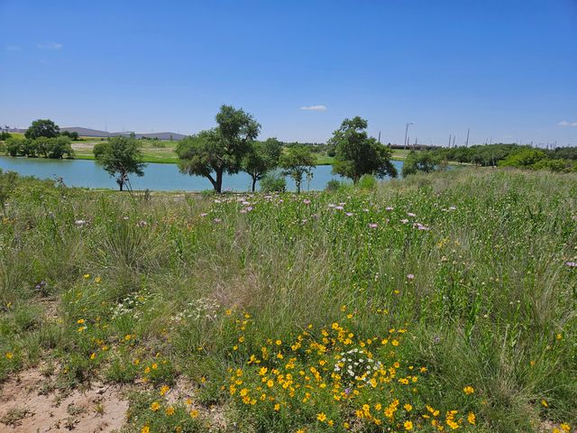 2610 Cesar E. Chavez Drive, Lubbock, TX 79415