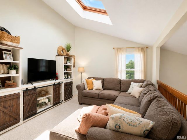 5746 Thornbriar Lane, Fort Wayne, IN 46835