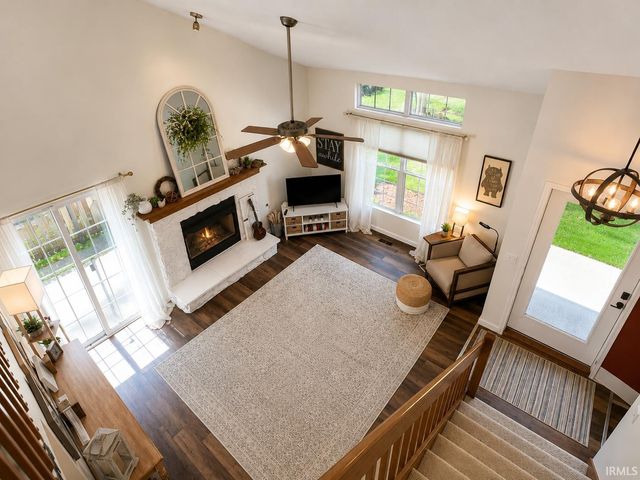 5746 Thornbriar Lane, Fort Wayne, IN 46835