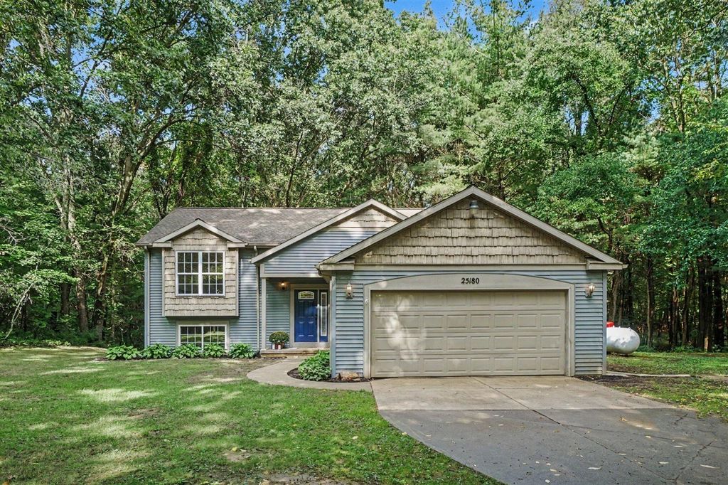 25180 Chaty Lane, Gobles, MI 49055