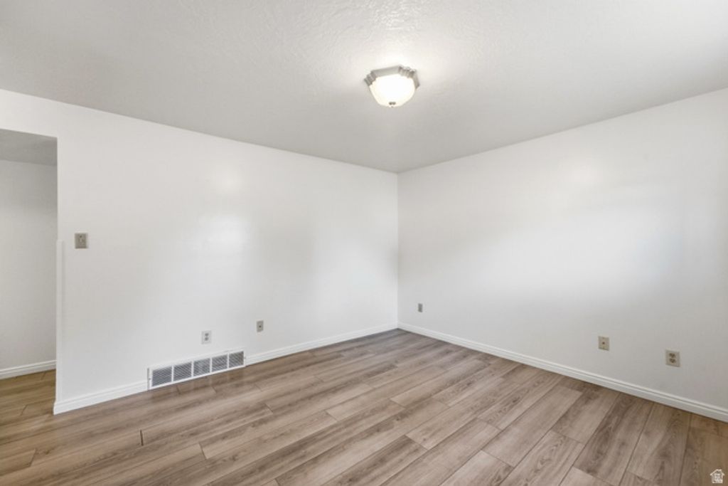 620 E 950 S, Clearfield, UT 84015 — photo 4