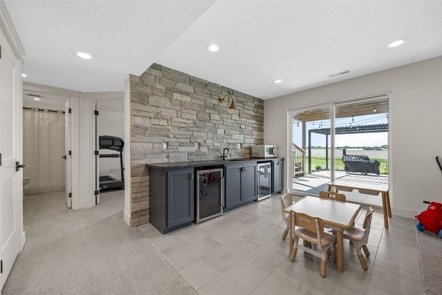 321 Heartland Street, Fairfax, IA 52228