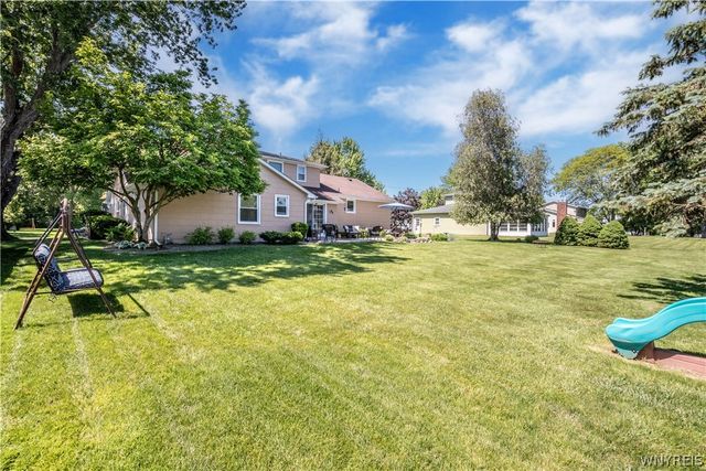52 Candy Ln, Orchard Park, NY 14127