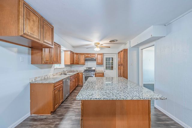 310 S Grove Road, Richardson, TX 75081