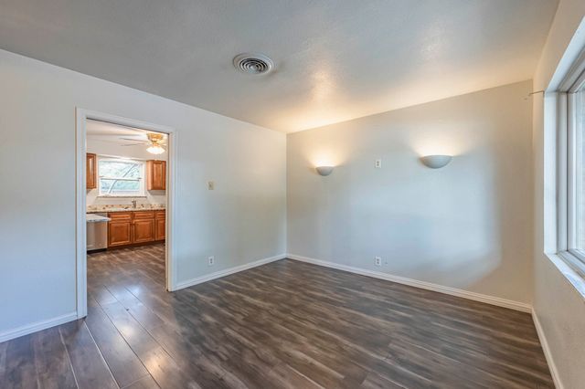 310 S Grove Road, Richardson, TX 75081