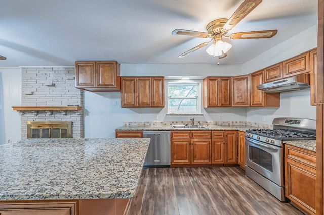 310 S Grove Road, Richardson, TX 75081