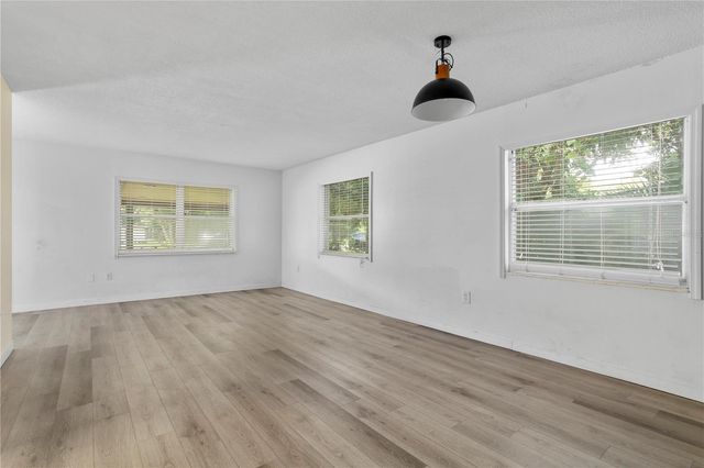 2412 GRANDVIEW AVENUE, Sanford, FL 32771