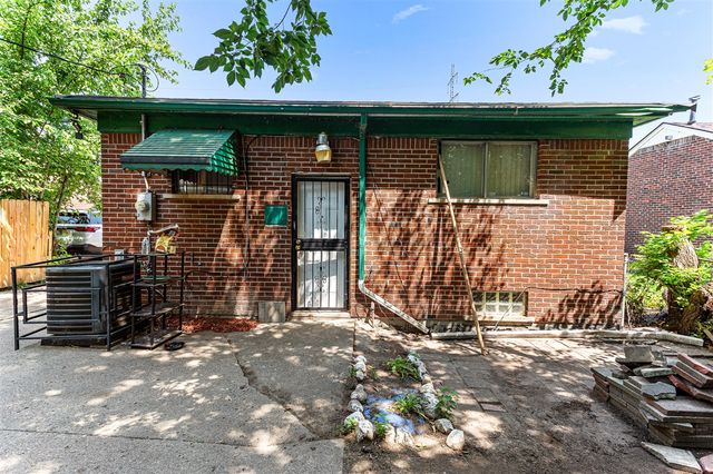 16460 E Eight Mile Road, Detroit, MI 48205