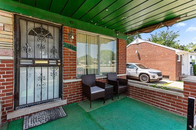 16460 E Eight Mile Road, Detroit, MI 48205