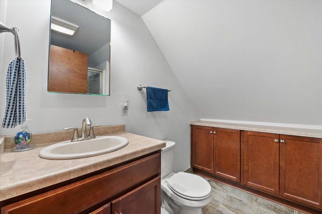 333 W Bender ROAD, Glendale, WI 53217