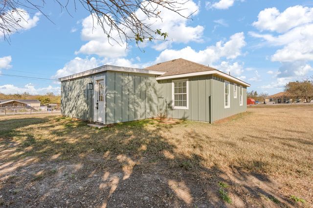 5501 Baron Drive, Joshua, TX 76058