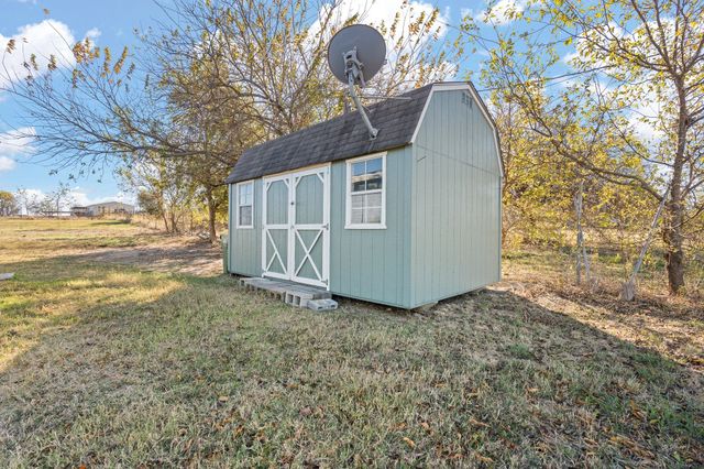 5501 Baron Drive, Joshua, TX 76058