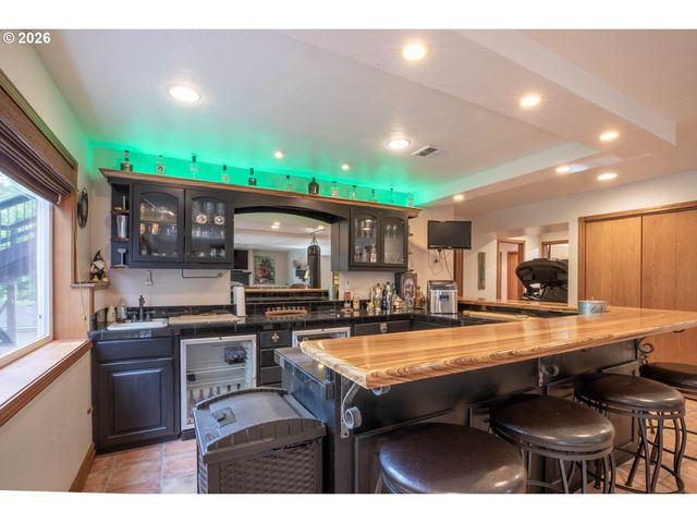 2610 PARK FOREST Dr, Eugene, OR 97405