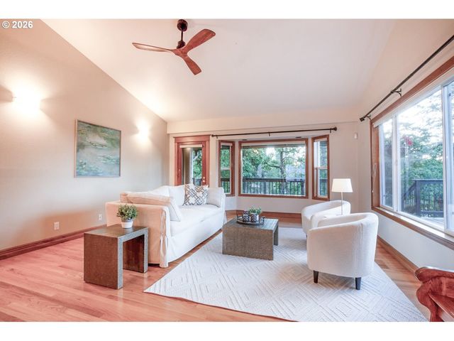 2610 PARK FOREST Dr, Eugene, OR 97405