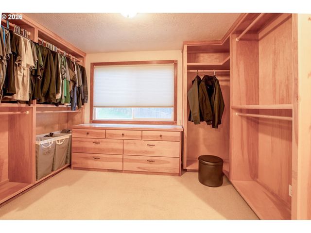 2610 PARK FOREST Dr, Eugene, OR 97405